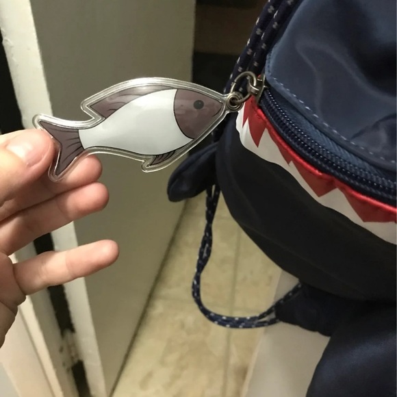 Kids drawstring shark bag - Picture 5 of 8